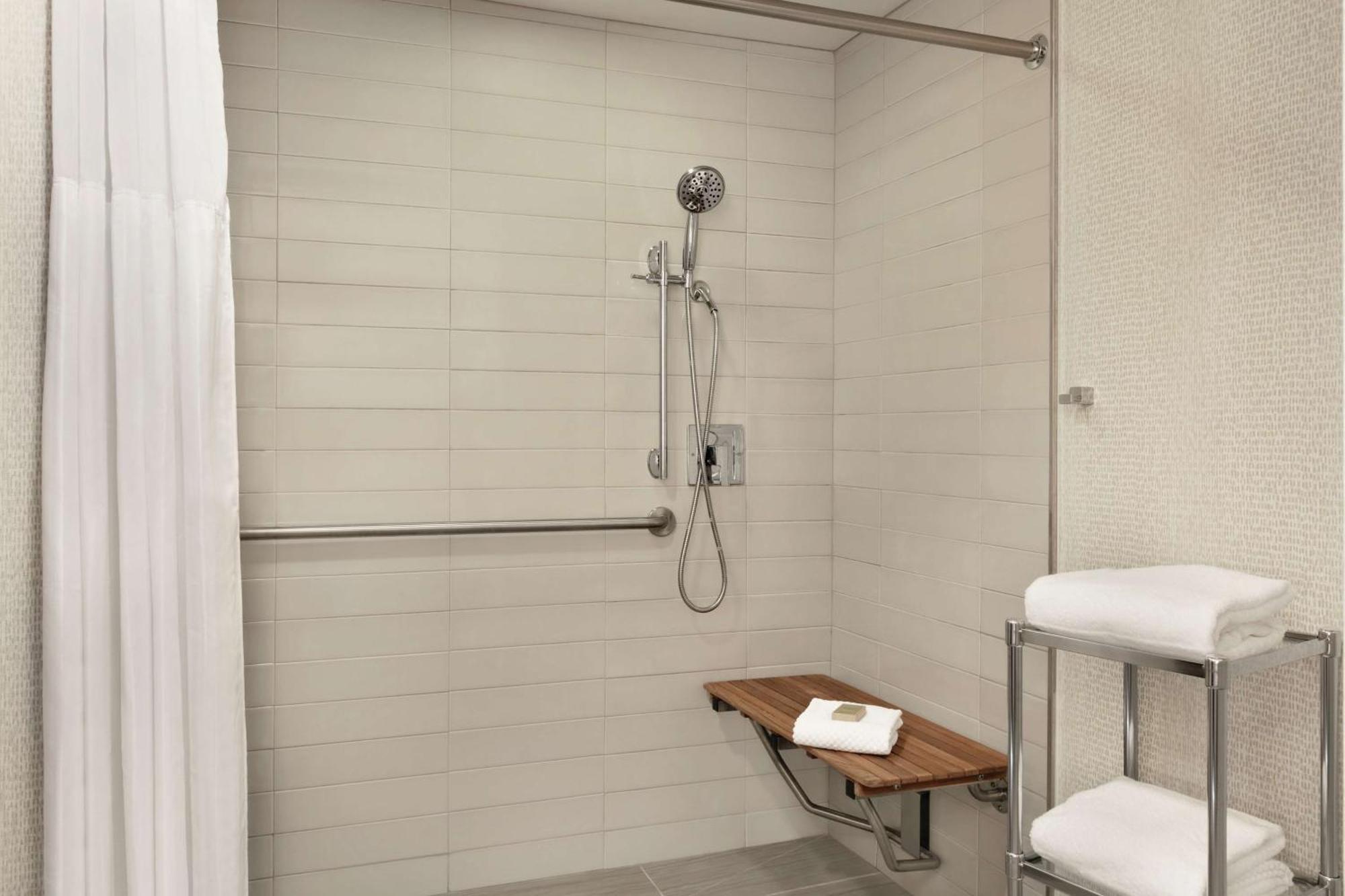 Doubletree By Hilton Atlanta Northeast/Northlake Tucker Exteriér fotografie