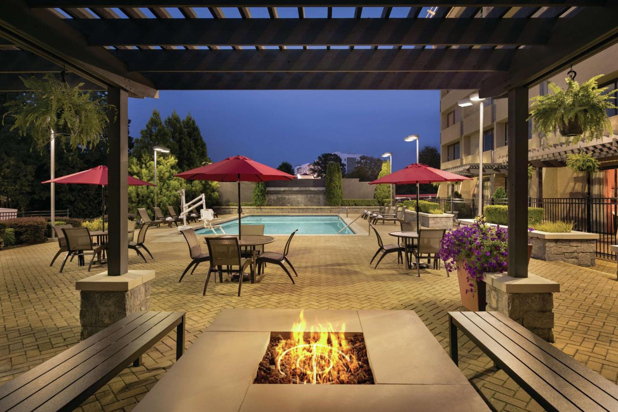 Doubletree By Hilton Atlanta Northeast/Northlake Tucker Exteriér fotografie